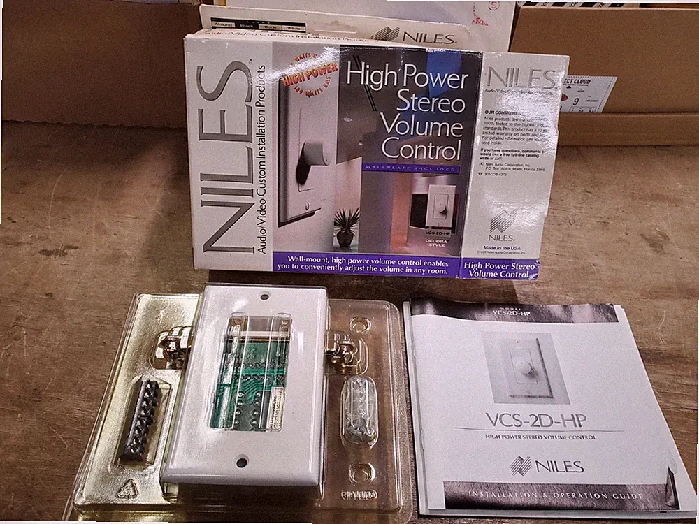 Niles VCS-2D-HP White In Wall Speaker Level High Power 200W Volume Control, NOS