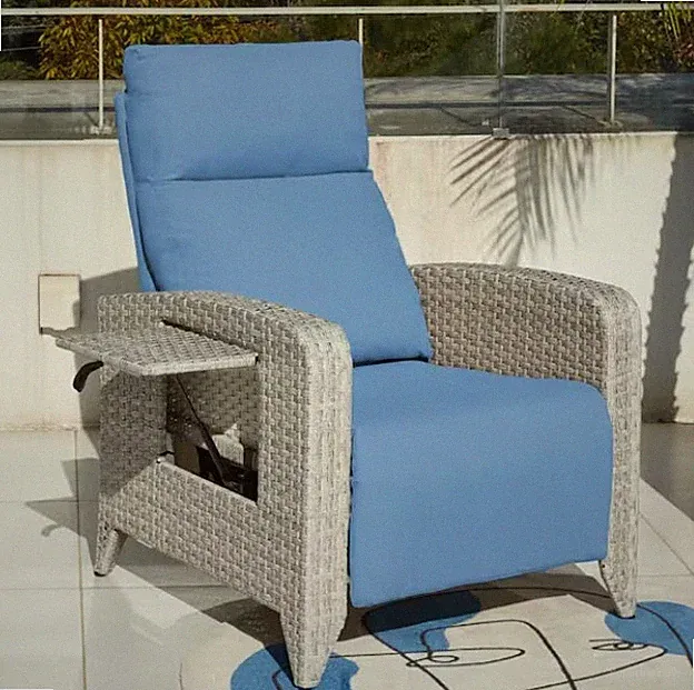 ZZWHOM WHITE WICKER RECLINING OUTDOOR CHAISE LOUNGE CUP HOLDER - BLUE/WHITE